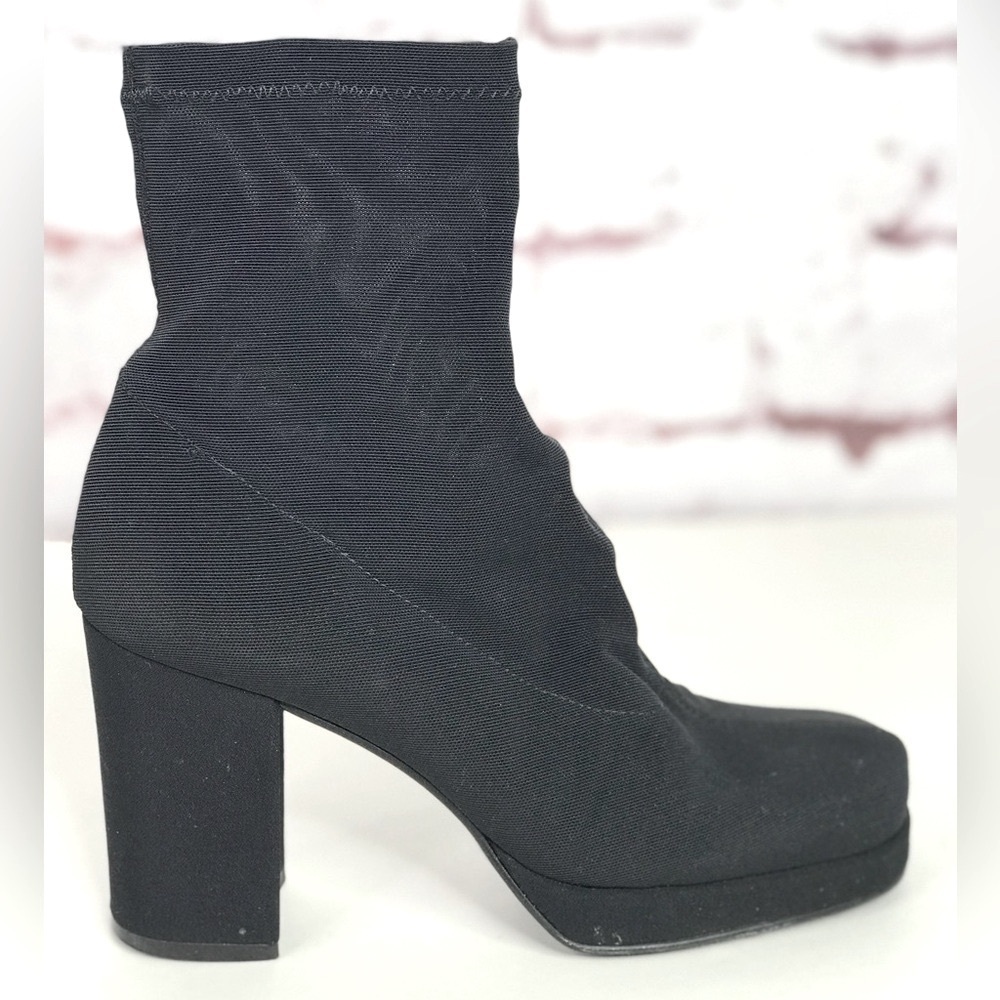 ENZO ANGIOLINI Size 6 Black Knit Sock Ankle Boots Chunky Heels feels like 6.5 - Picture 5 of 15